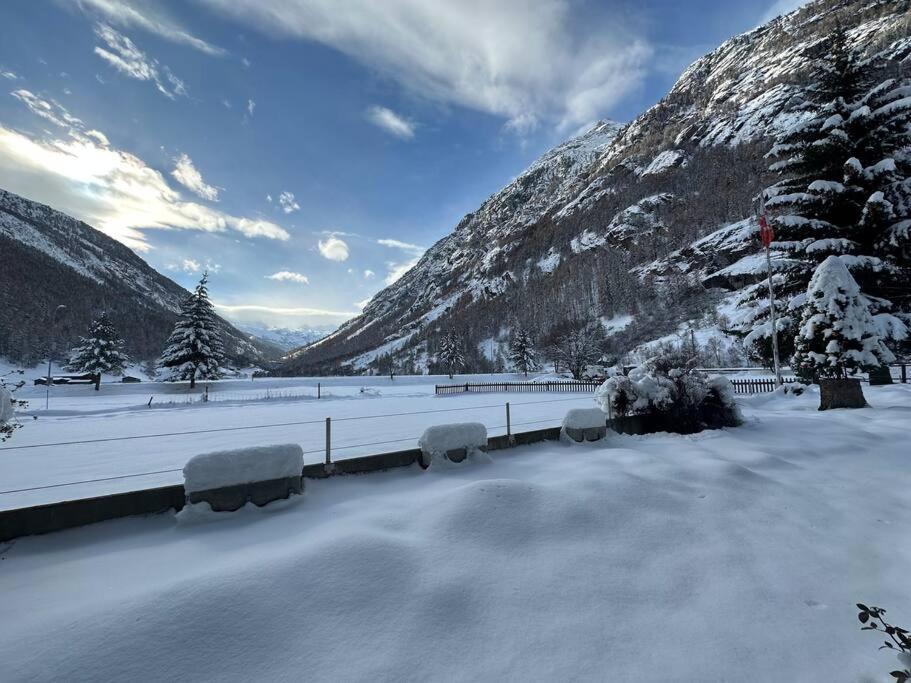 Breathtaking View Apartment Near Zermatt With Parking 태쉬 외부 사진